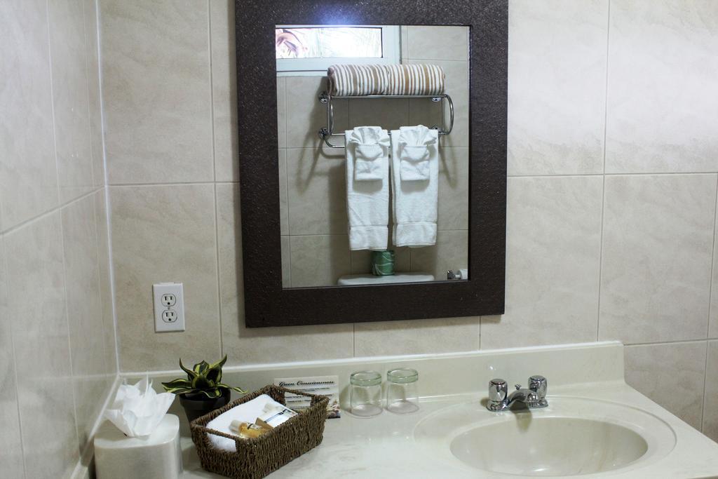 Hotel Aruba Surfside Marina Oranjestad Pokoj fotografie
